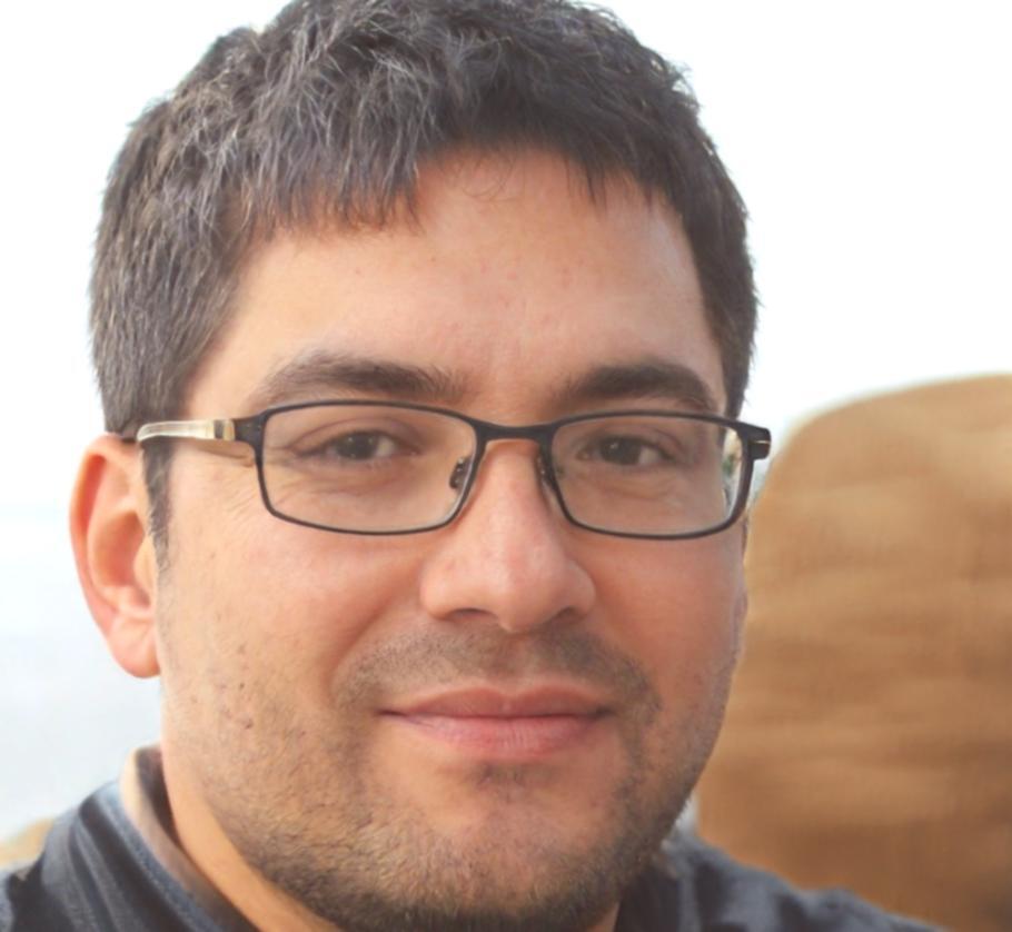 Portrait professionnel de Julien Belmonte, analyste financier senior